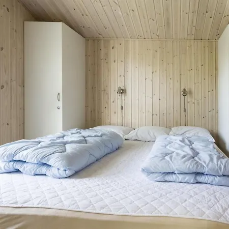 Akima - 700m From The Sea In Ne Jutland By Interhome Hals