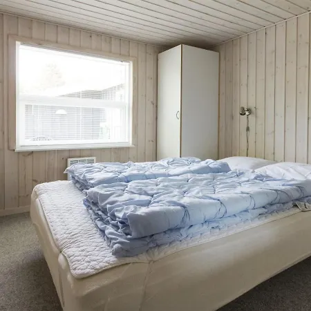 Holiday home Akima - 700m From The Sea In Ne Jutland By Interhome *