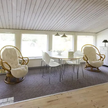 Akima - 700m From The Sea In Ne Jutland By Interhome * Hals
