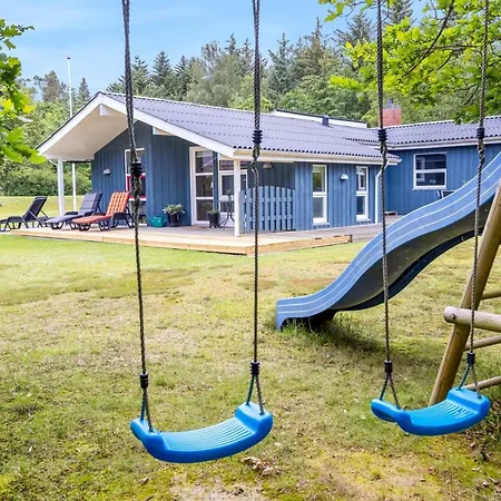 Akima - 700m From The Sea In Ne Jutland By Interhome Holiday home Hals